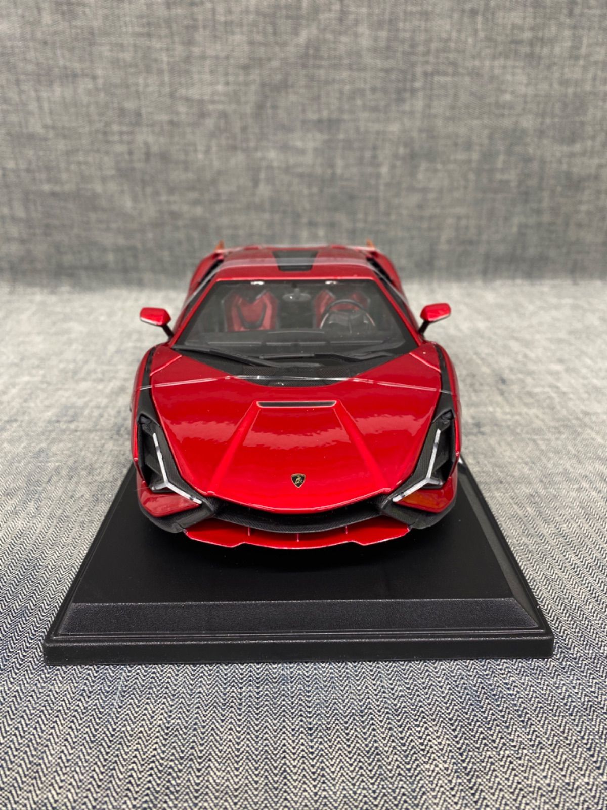 Q YG24062163 Maisto 1/18 Special EDITION Lamborghini sian FKP 37