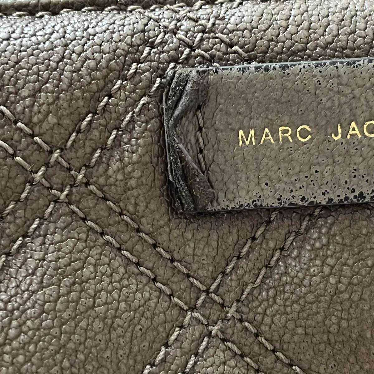 MARC JACOBS(マークジェイコブス) 長財布 - グレー×ライトグレー ラウンドファスナー/リボン/スタッズ/キルティング レザー