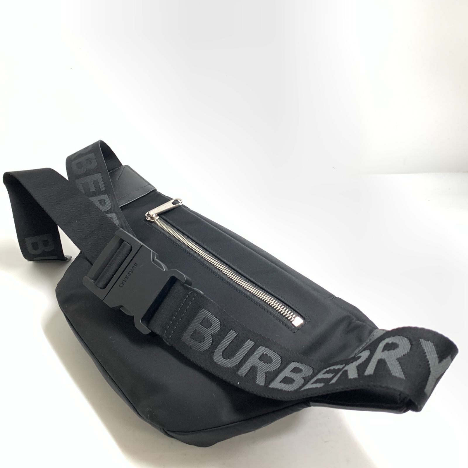 f001 C3 美品 バーバリー BURBERRY ボディバッグ ウエストポーチ 