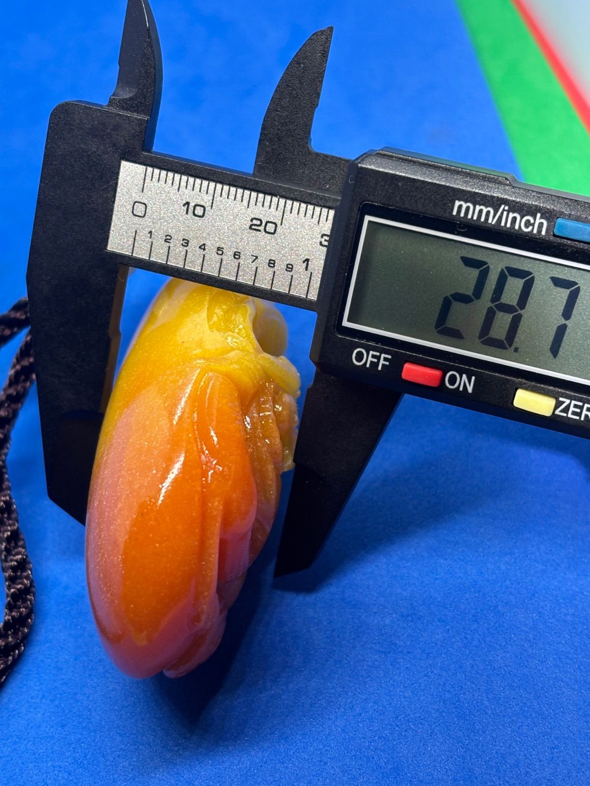 寿山石 手把件 精工彫刻「飛龍在天」】73×42×28mm / 98g5371 - メルカリ