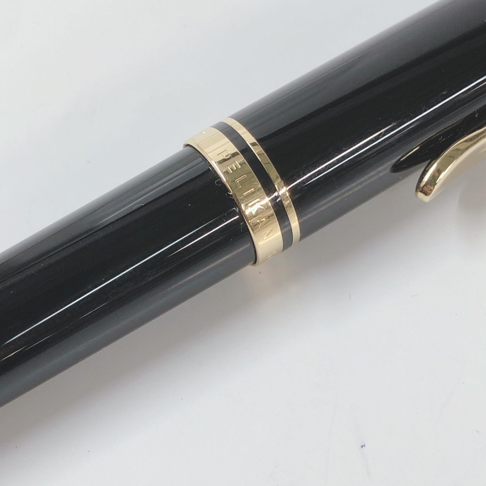 ペリカン PELIKAN ツイスト式ボールペン スーベレーン - メルカリ