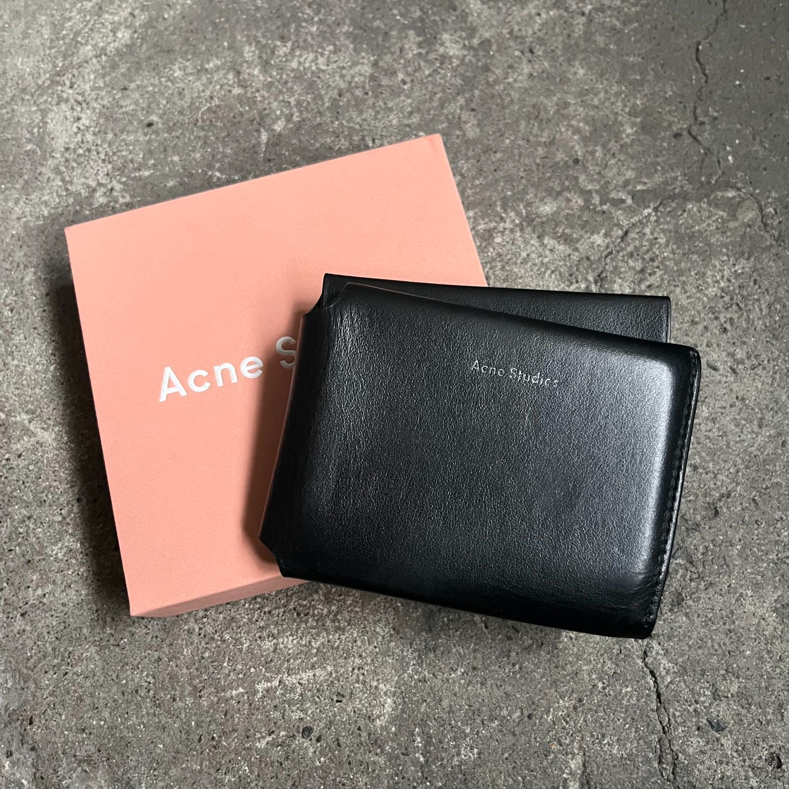 Acne Studios レザー三つ折りウォレット 財布 アクネストゥディオズ