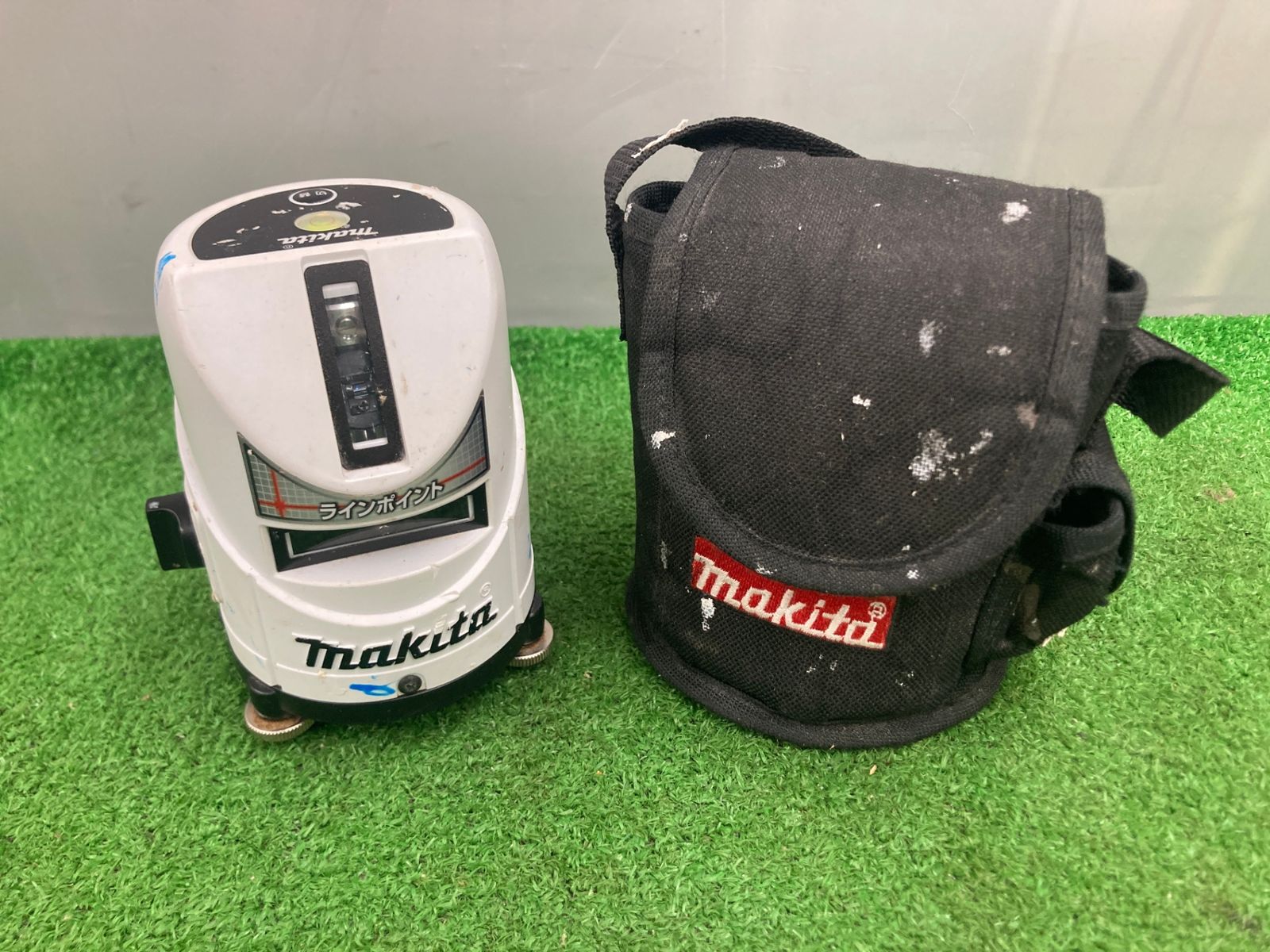 0922 makita マキタ 屋内屋外兼用墨出し器 SK13P IT0TIPRN816S