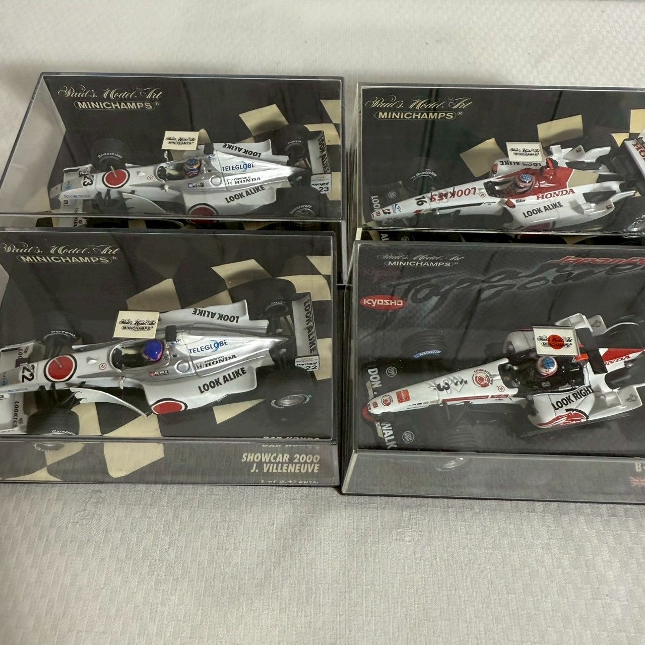 値下げ交渉歓迎] F1ミニカー 1/43 BAR Honda 佐藤琢磨