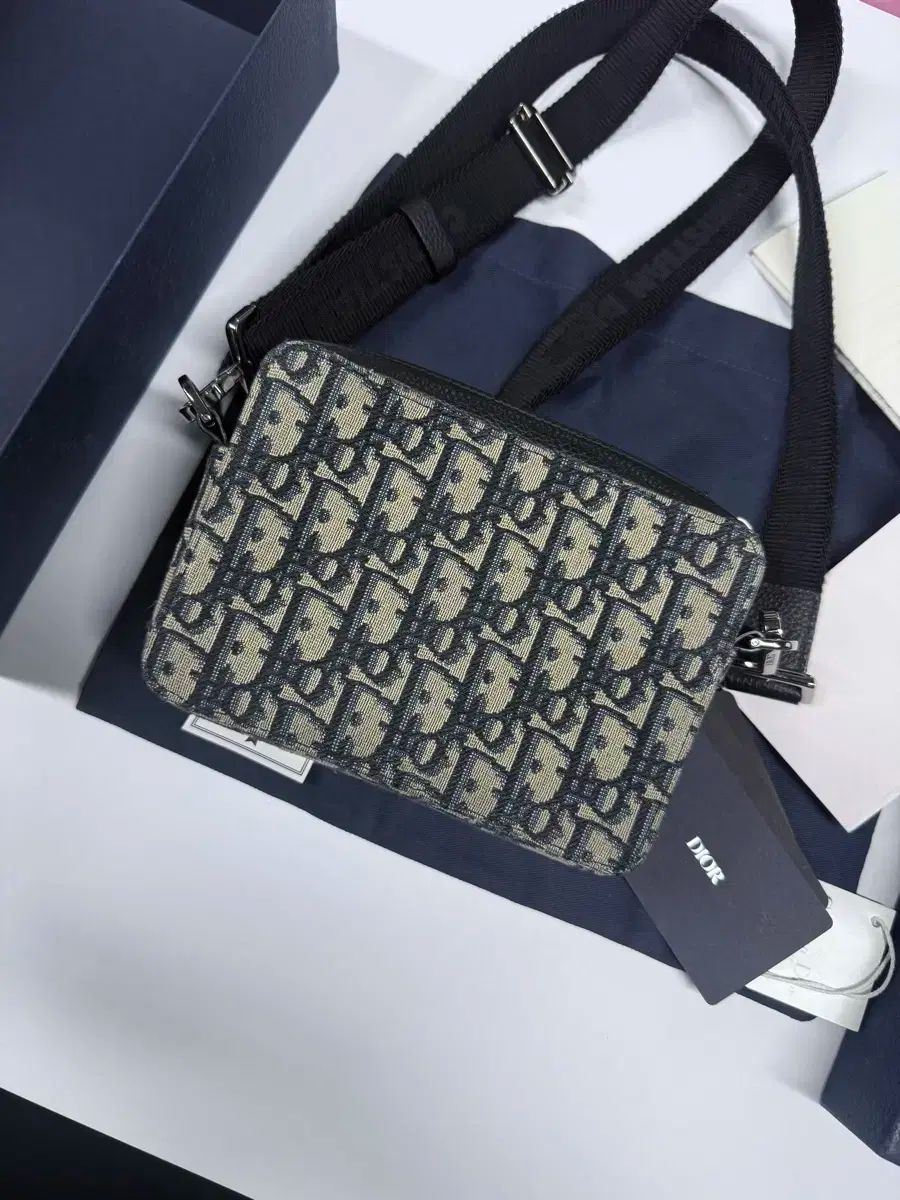 DIOR オブリークジャカード ショルダーストラップポーチ DIOR