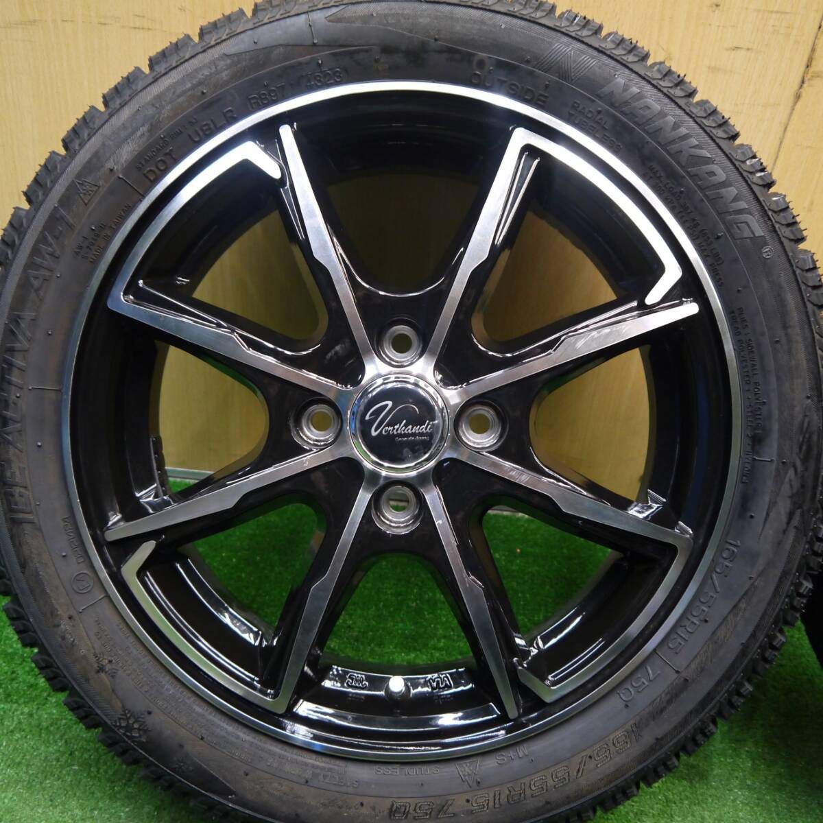 タイヤほぼ未使用！23年！キレイ☆スタッドレス 165/55R15 ナンカン