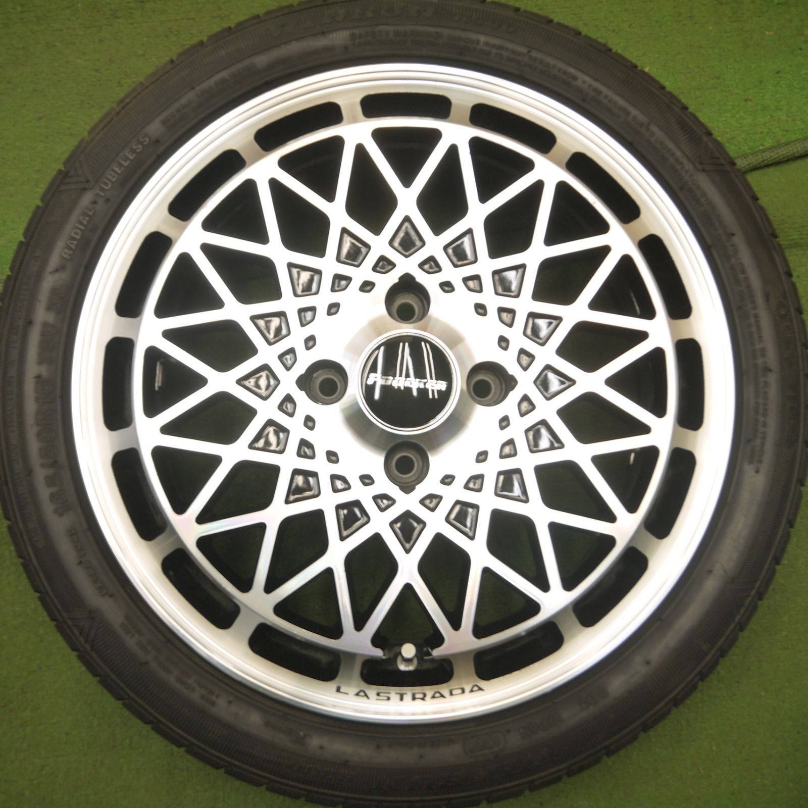送料無料* バリ溝！21年！9.5分以上☆LA STRADA FOOCKER 165/50R15 