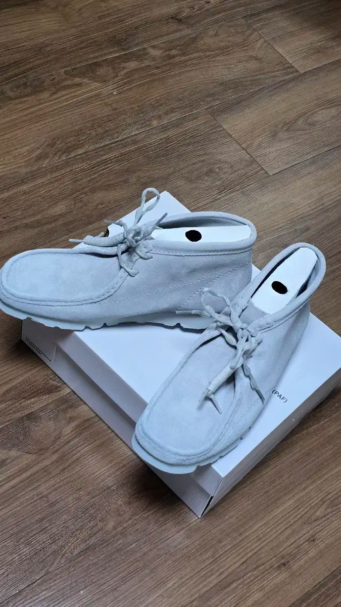 クラークス × ポストアーカイブ ファクション PAPF ワラビーBT グレー ブルー