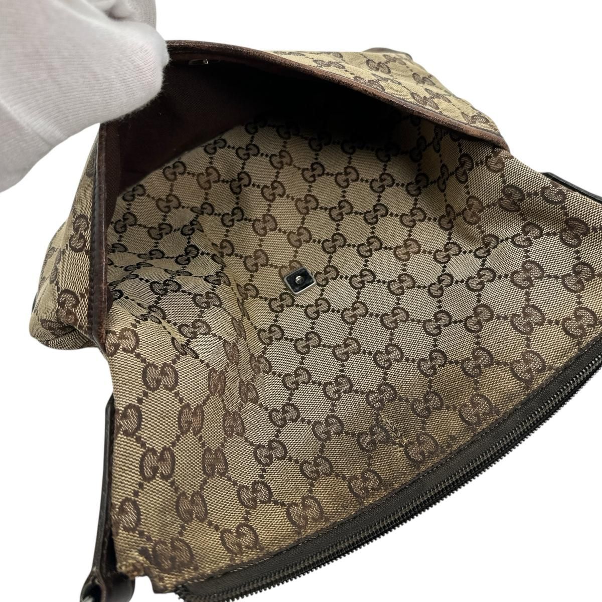 GUCCI GGクリスタル ショルダーバッグ 145857 001013 GUCCI - グッチ 145857 001013 ショルダーバッグ ブラウン GUCCI