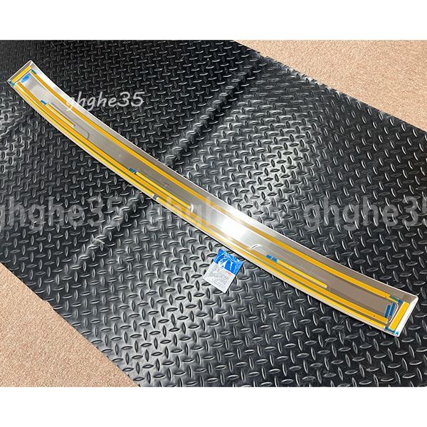 トヨタ 純正 ランドクルーザー プラド 150 系 後期 リヤ バンパー ステップ ガード リア ランクル 検索 エンブレム ゲート レストア ドア T560