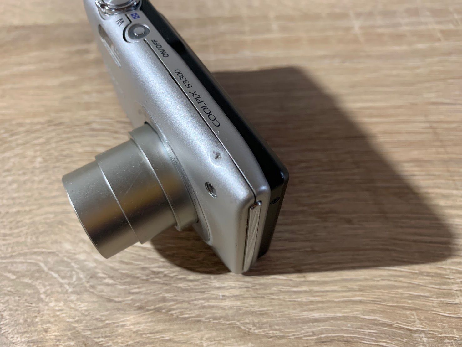 6056 Nikon COOLPIX S3300 シルバー デジカメ - メルカリ