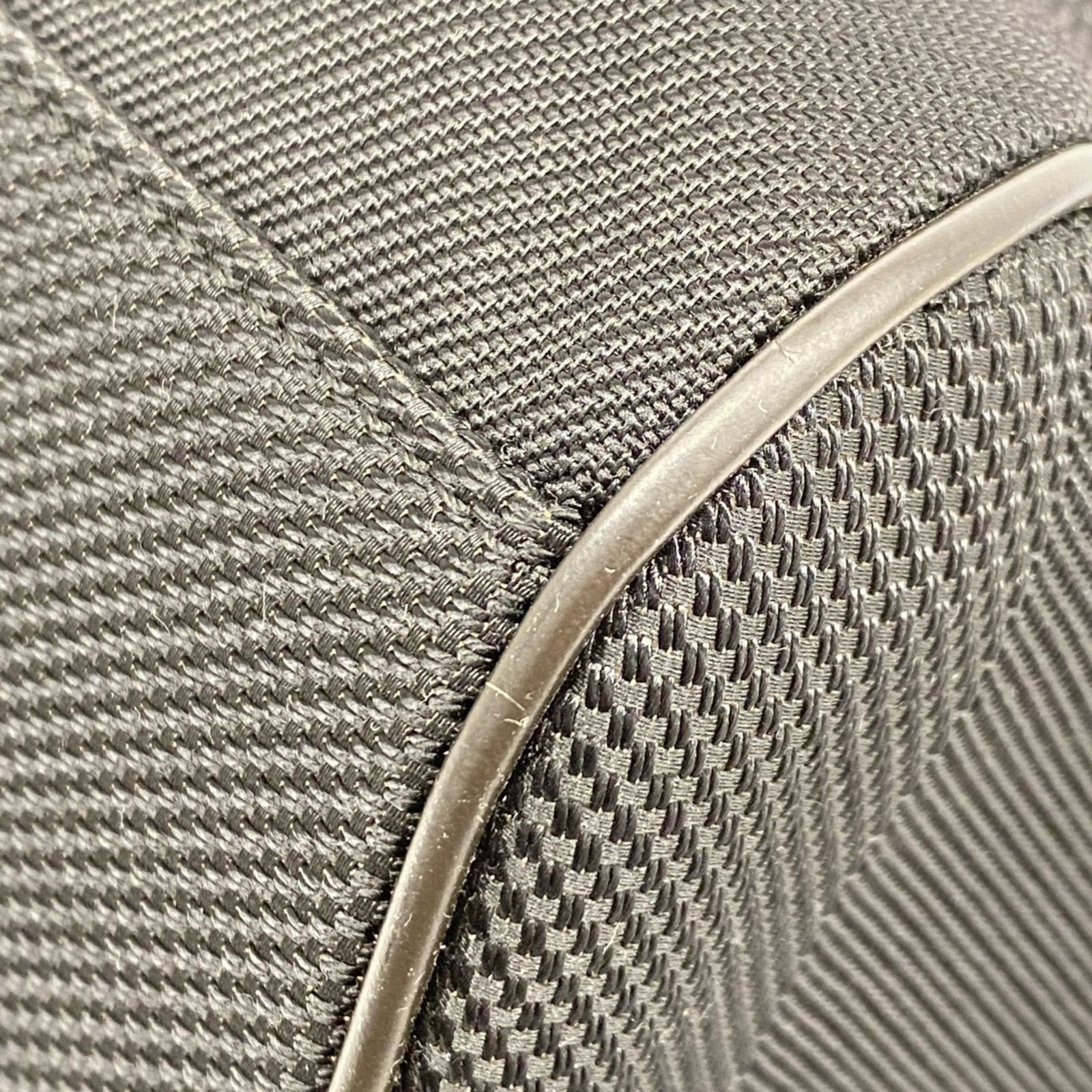 Vuitton ルイ