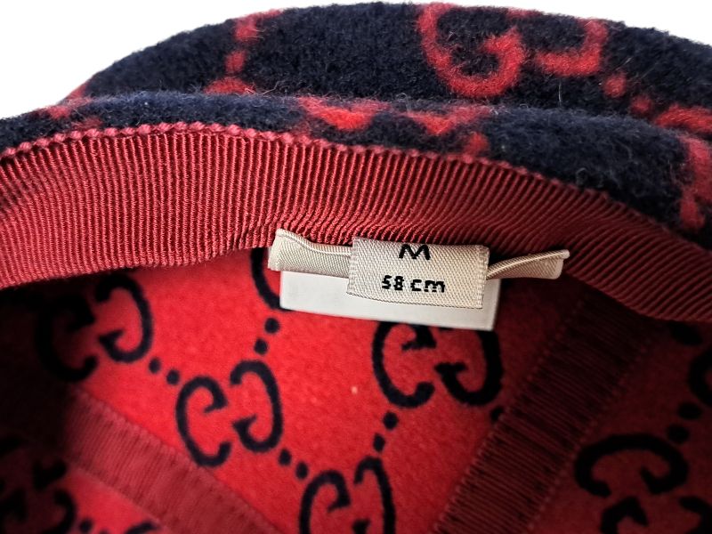 新品同様 グッチ 帽子 キャスケット GG柄 599015 ネイビー レッド ＃M