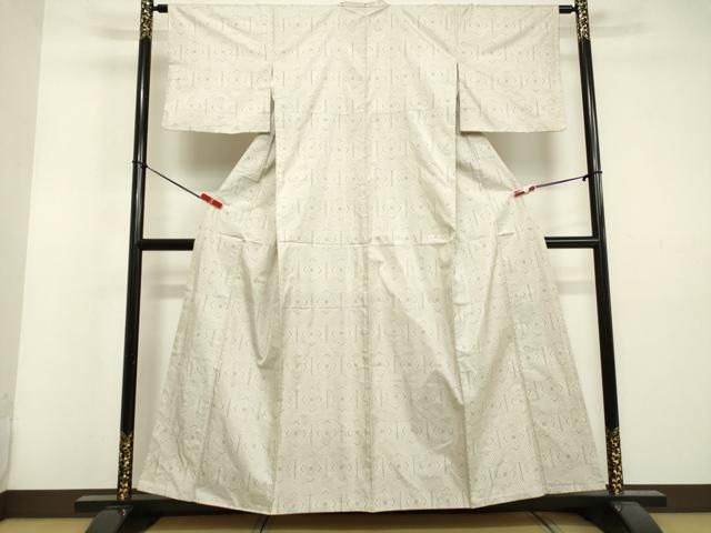 平和屋着物○本場大島紬 白大島 7マルキ 亀甲柄 正絹 逸品 DAAV1075tw