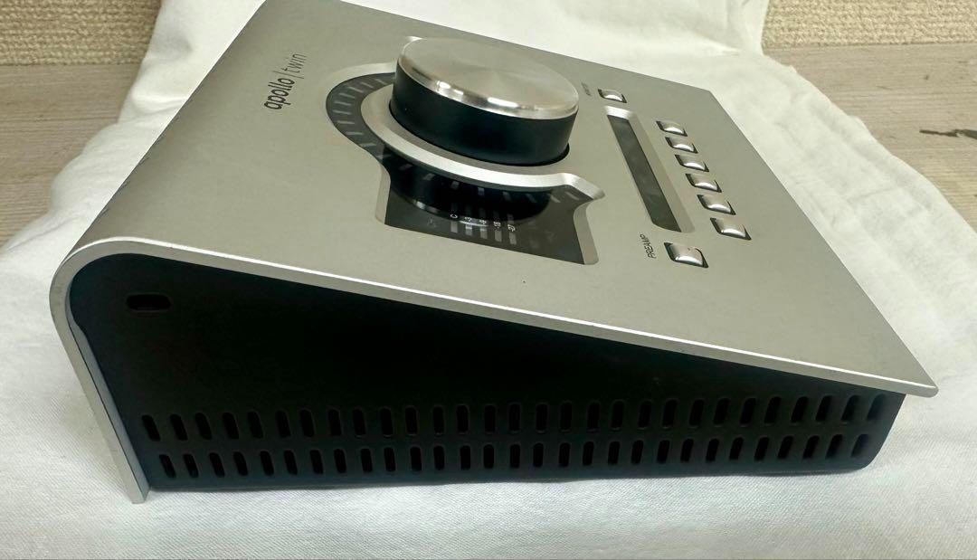 APOLLO TWIN Duo サンダーボルト ケーブル デッキセーバー付 APOLLO TWIN Duo サンダーボルト ケーブル デッキセーバー付