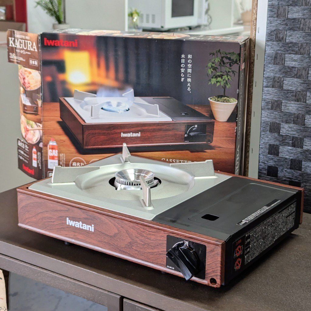 Skater となりのトトロ おひつ 2合サイズ 食器 陶器 萬古焼 耐熱 萬古焼 ご飯 おひつ 鉢 2合 保存 容器 ばんこやき 万古焼 焼き物 陶器