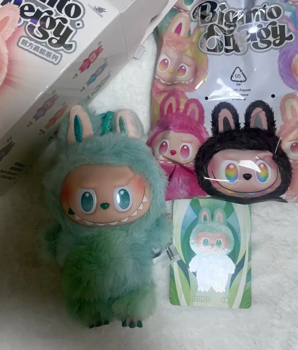 正規品 POP MART (ポップマート ) Labubu(ラブブ） ハイライト