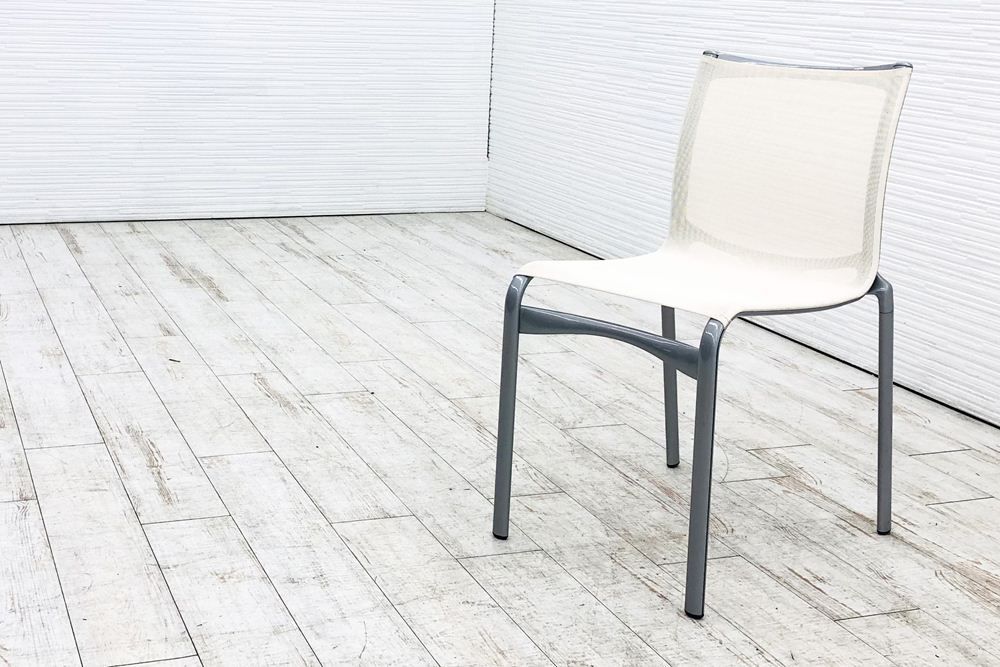 カッシーナ Cassina アリアス Alias メッシュ ミーティングチェア