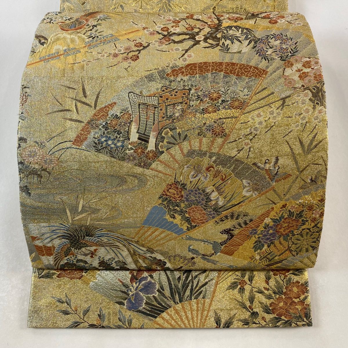 丸帯 名品 桃山扇面屏風文 御所車 プラチナ本金箔 金糸 金色 お太鼓柄 正絹