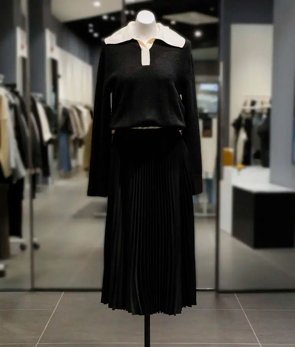 ボブ オープン ネック プリーツ ONE PIECE