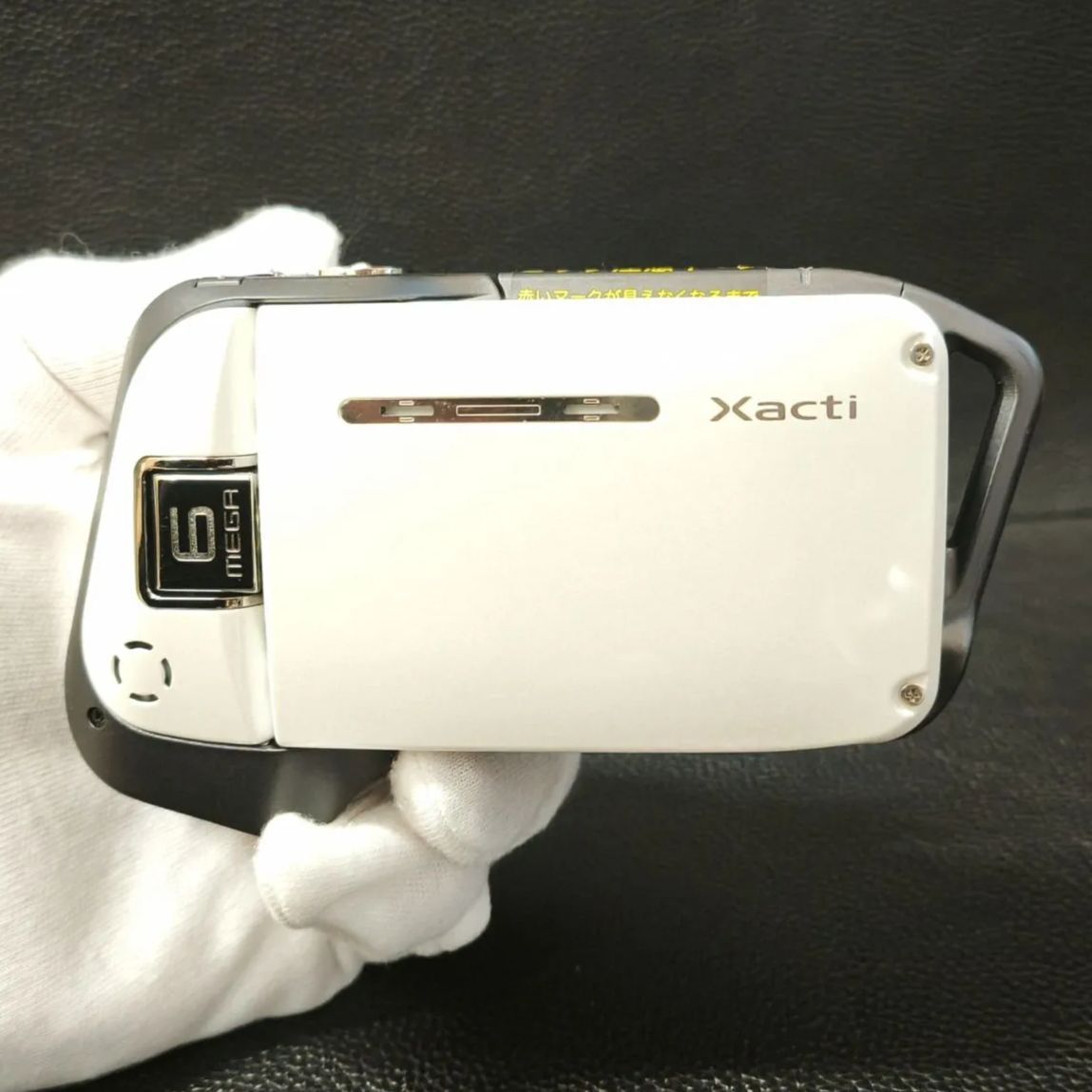 完動品】SANYO 防水デジタルムービーカメラ Xacti (ザクティ