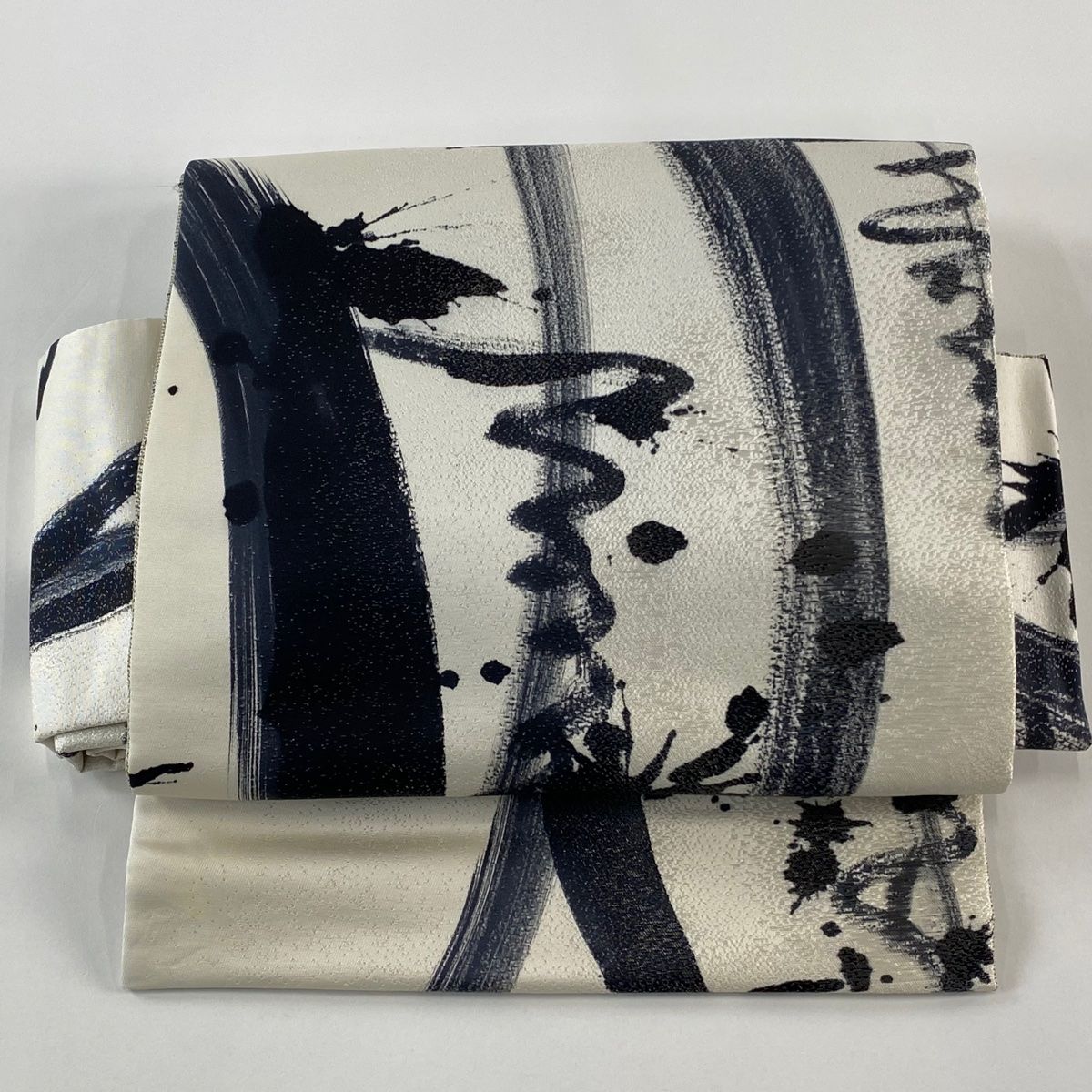 付け帯 秀品 作り帯 幾何学 銀糸 クリーム 正絹