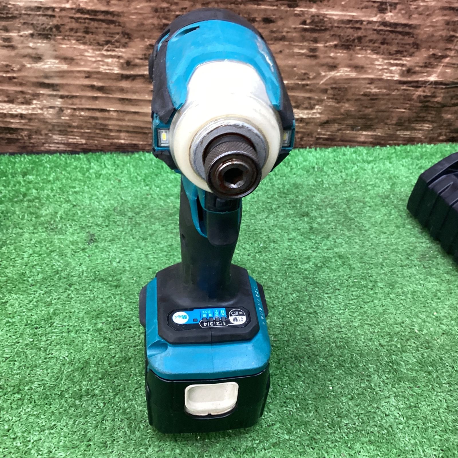 マキタ(makita) コードレスインパクトドライバー TD162DRGX 最大締付け 