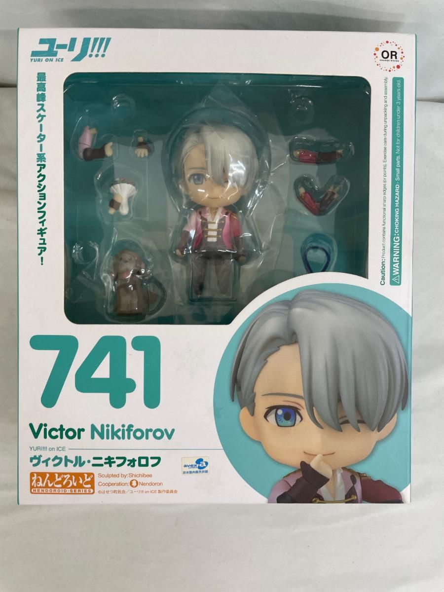 ユーリ!!! on ICE ヴィクトル 缶バッジ ぬいぐるみ アクキー