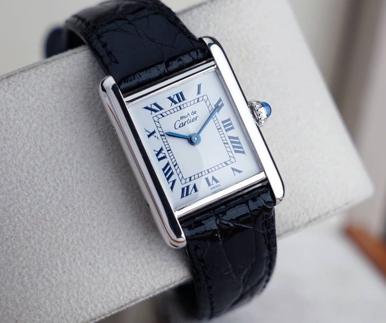 腕時計美品 カルティエ マスト タンク シルバー ローマン SM Cartier