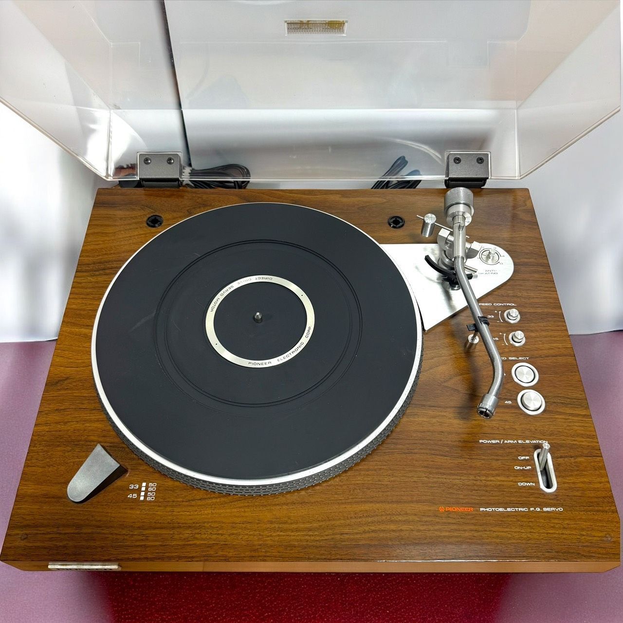 ターンテーブル