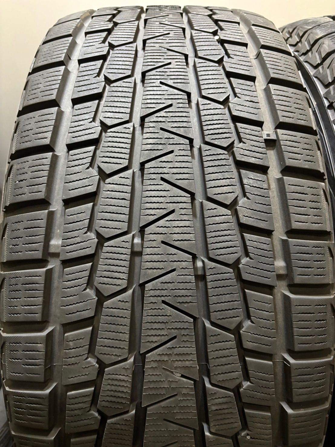 ★275/55R19 YOKOHAMA/ice GUARD G075 22年製 WSP ITALY 19インチ 9.5J ＋50 130 5H スタッドレス バリ山 4本 ベンツ Gクラス (1-F915)