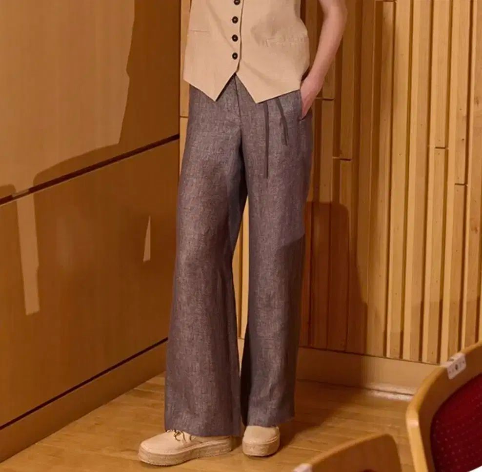 29 プリマクラス フレンチリネン パンツ