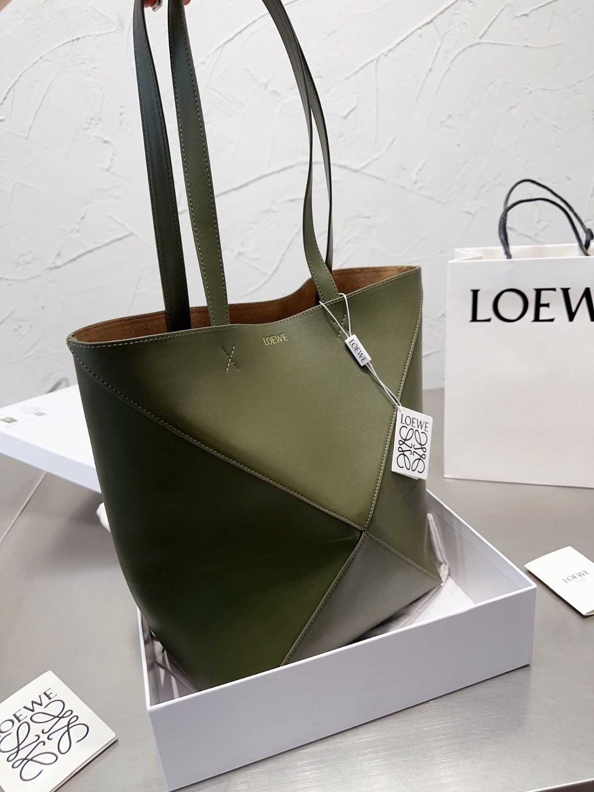 ロエベLOEWE PUZZLE TOTE バッグ トートバッグ グリーン - メルカリ