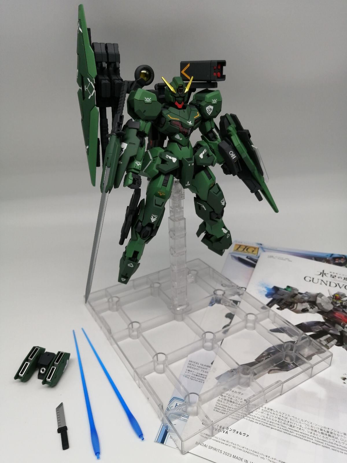 HG ガンプラ　ミキシング　水星の魔女　完成品 HG 1/144 コマンドガンヴォルヴァ ガンプラ 完成品 水星の魔女