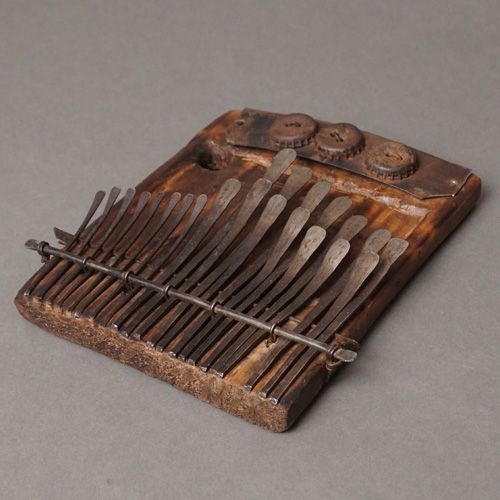 ムビラ(ジンバブエ)/Mbira (Zimbabwe) - ::民族楽器コイズミ::