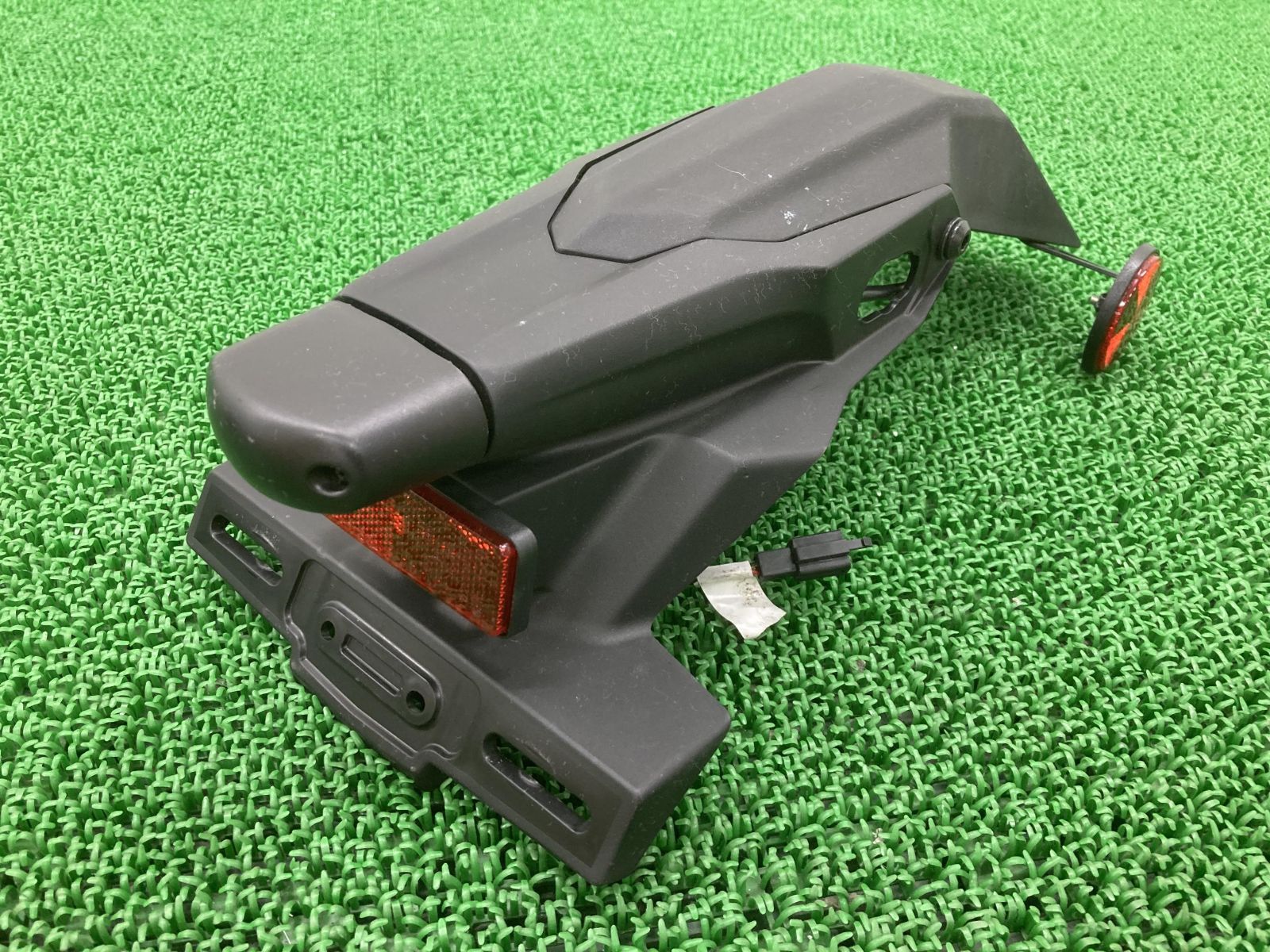 ZX-10R リアフェンダー 35019-0616 カワサキ 純正 バイク 部品