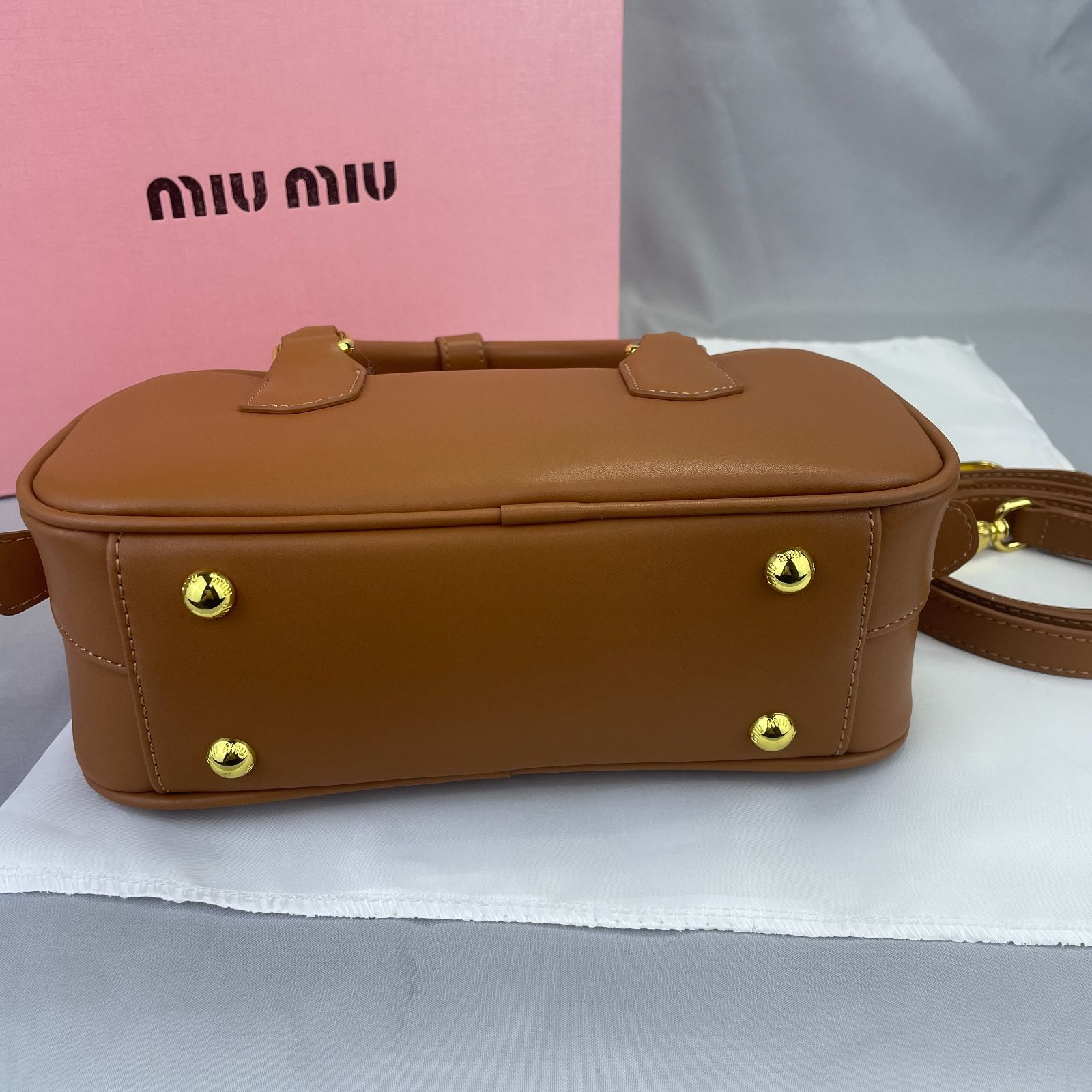 箱付き MIUMIU ミュウミュウ ハンドバッグ ショルダーバッグ 2way  