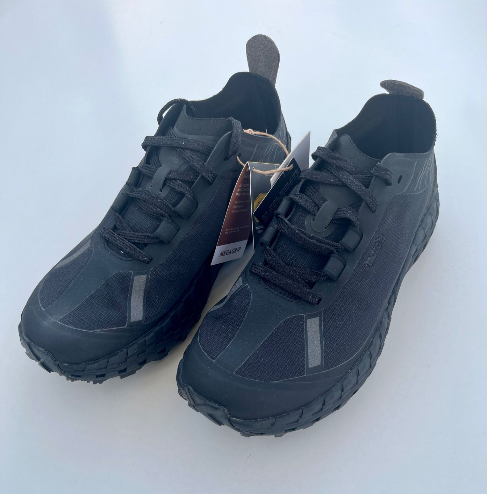 Norda 001 - Stealth Black