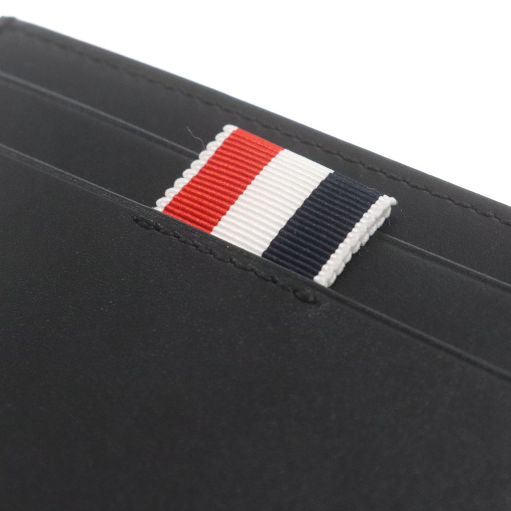 THOM BROWNE トムブラウン RWB Stripe Card Case MAW209A06549 RWBストライプカードケース カードホルダー カーフレザー名刺入れ ブラック THOM BROWNE (トムブラウン) RWB Stripe Card Case MAW209A06549 RWB