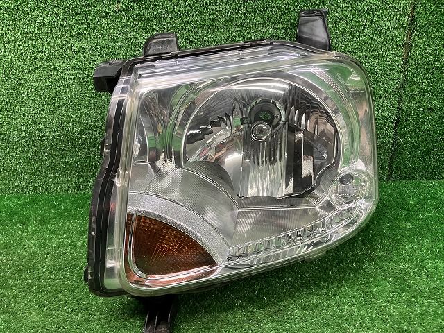 ミツビシ H81W EKクラッシィ 左ヘッドライト ハロゲン P3728 レベ無 241106225