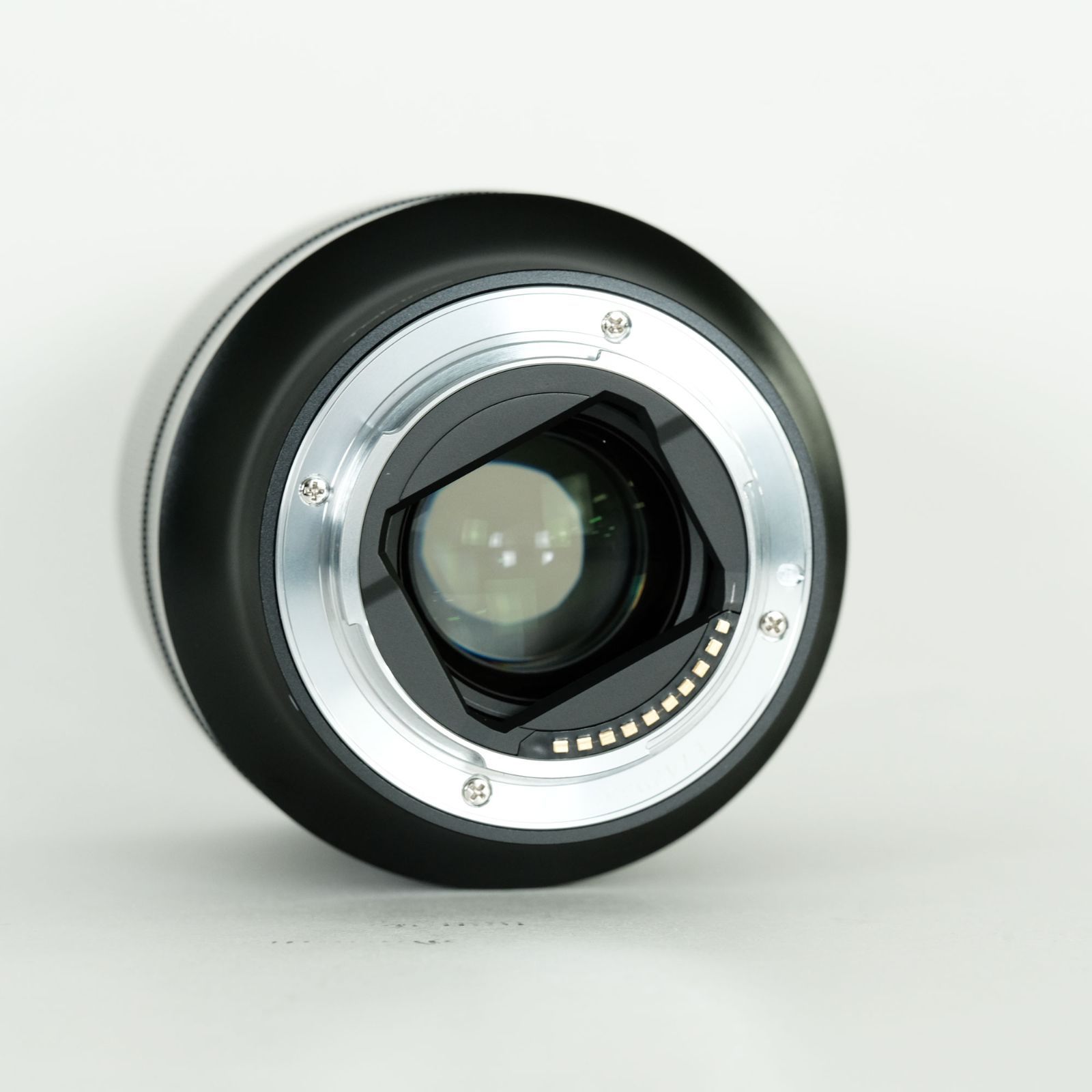 F1.8