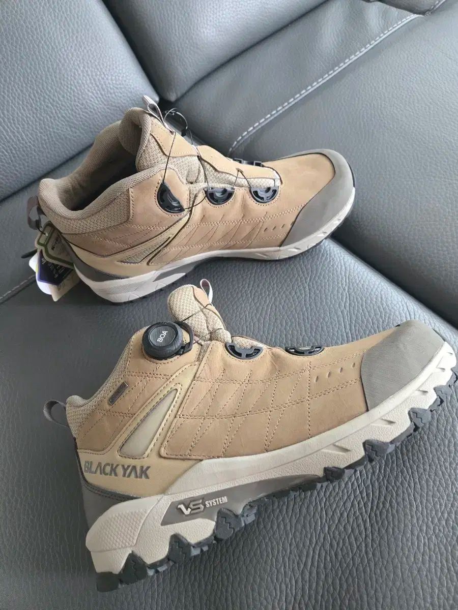 BLACK YAK ブラックヤク エクサム II GTX 登山靴 270mm ブラウン OLIVEOS_COM_TR