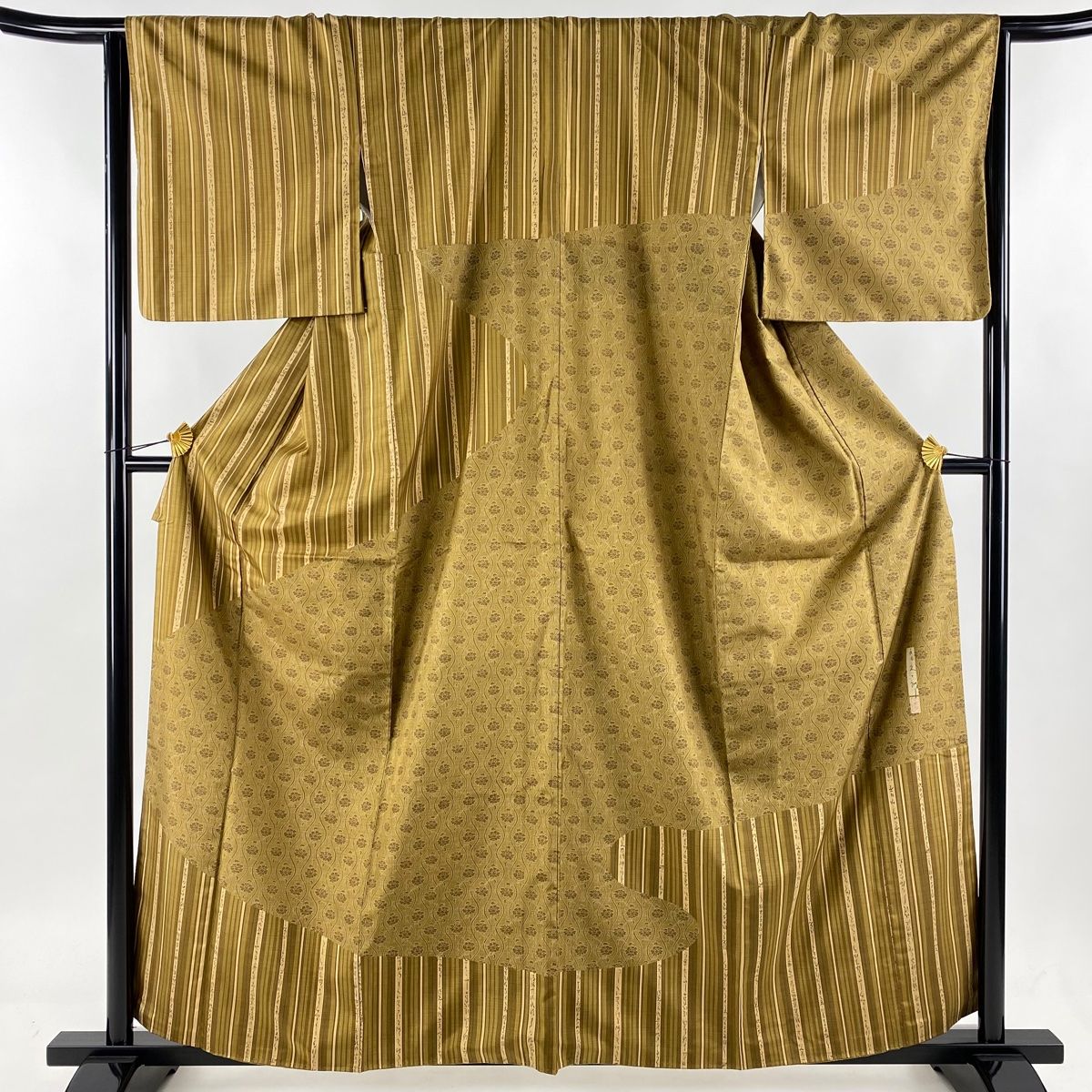 訪問着 身丈161cm 裄丈66cm M 袷 川村久太郎 紬地 落款 縞 草花 茶色  