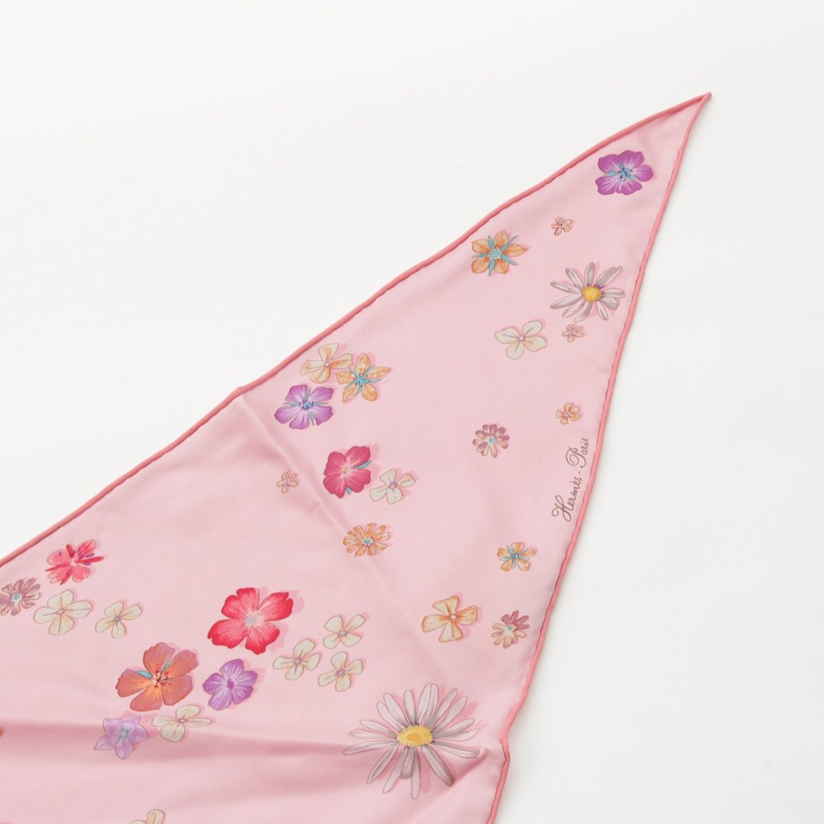 エルメス シルク トライアングルカレ FLOWER POWER フラワーパワー  