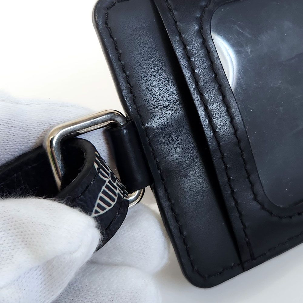ルイヴィトン LOUISVUITTON モノグラムサバンナ ポルト・バッジ