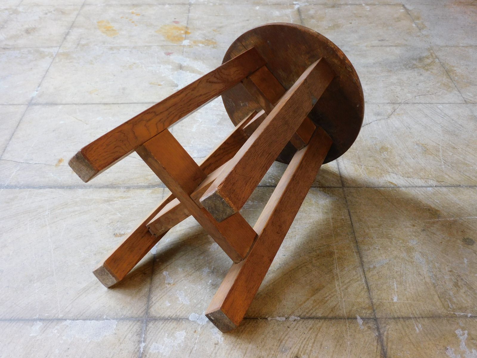 ふるい木味 オーク 一枚板座面 丸椅子・スツール HK-a-05616 / 木製