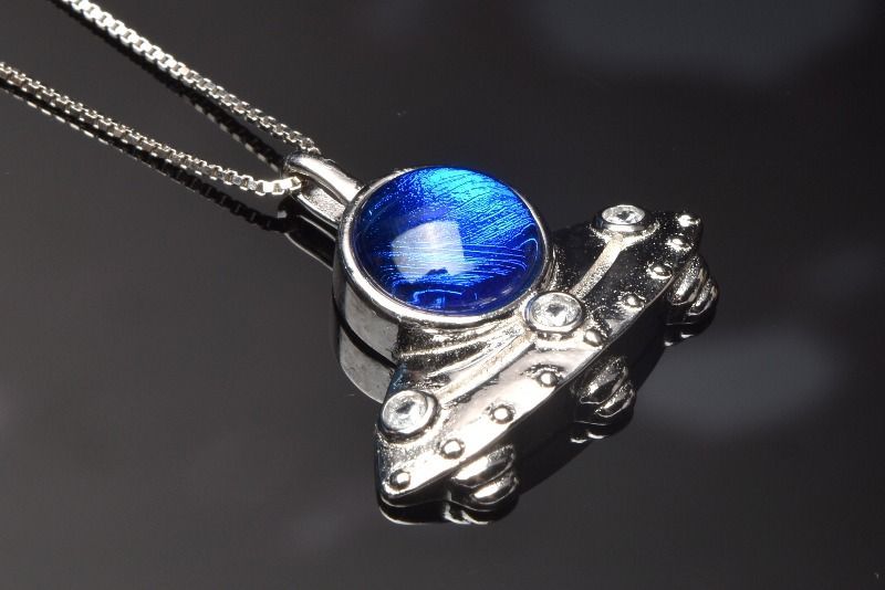 シルバー925 ギベオン(メテオライト隕石) 8mm ブルー UFO シルバー925 ギベオン(メテオライト隕石) 8mm ブルー UFO