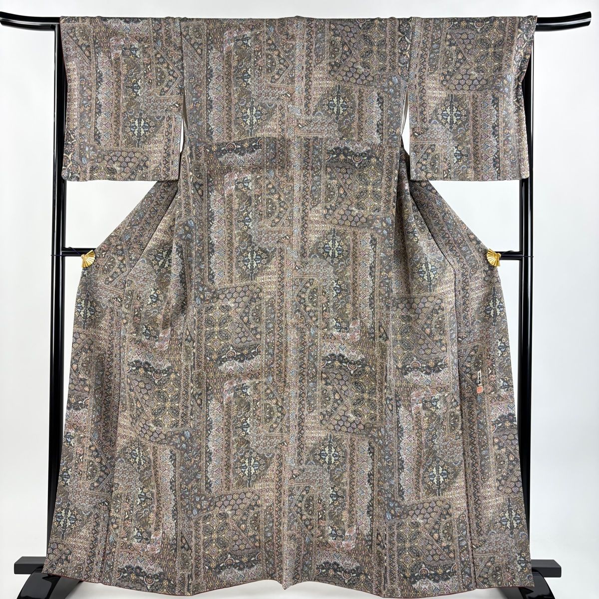 小紋 身丈161.5cm 裄丈67cm M 袷 二代目 更甚 落款 七宝 更紗 縮緬 灰色 正絹 秀品