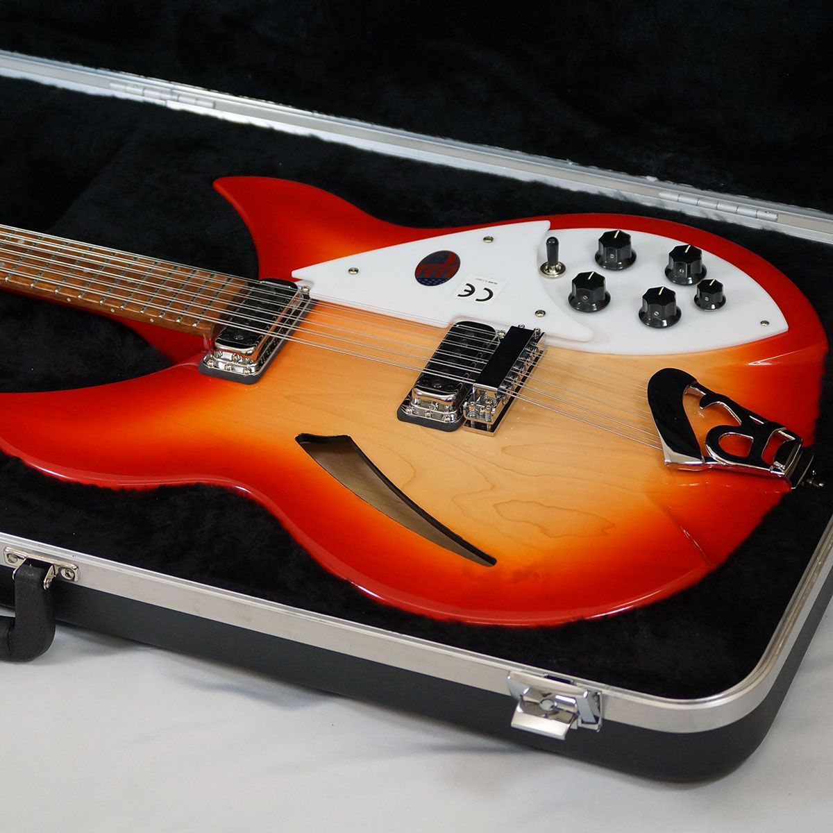 Rickenbacker Model 330/12 Fireglo [12弦モデル] - メルカリ