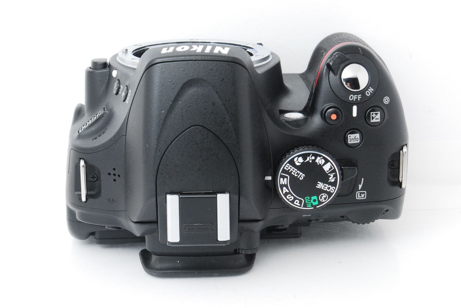 ❤️手ぶれ補正＋自撮り＋iPhone転送！ショット数7373回☆ニコン D5100 